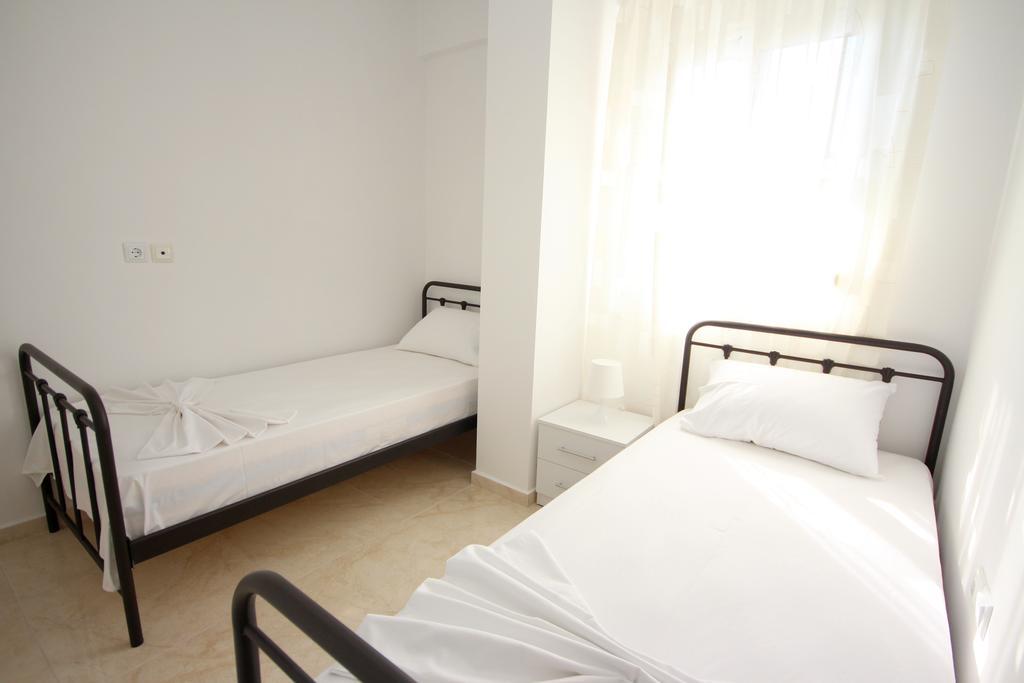 סרנדה Nefeli Apartments מראה חיצוני תמונה