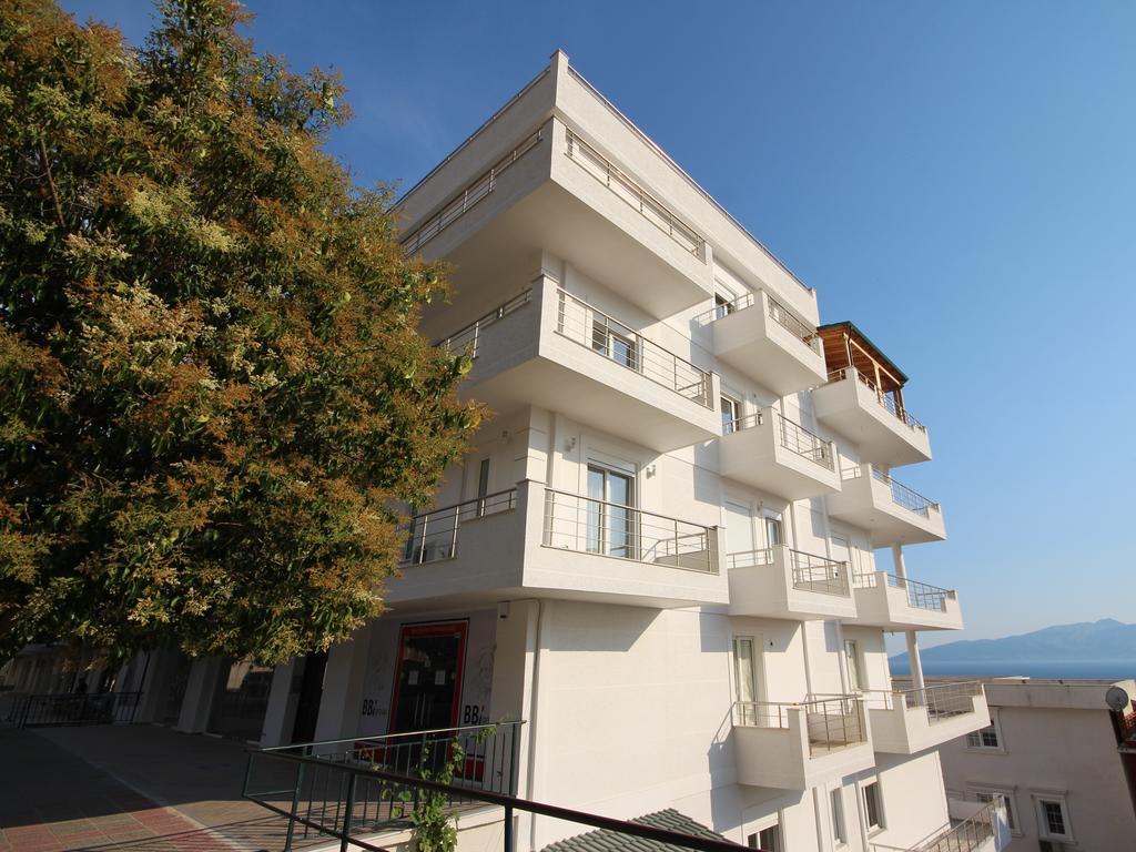 סרנדה Nefeli Apartments מראה חיצוני תמונה
