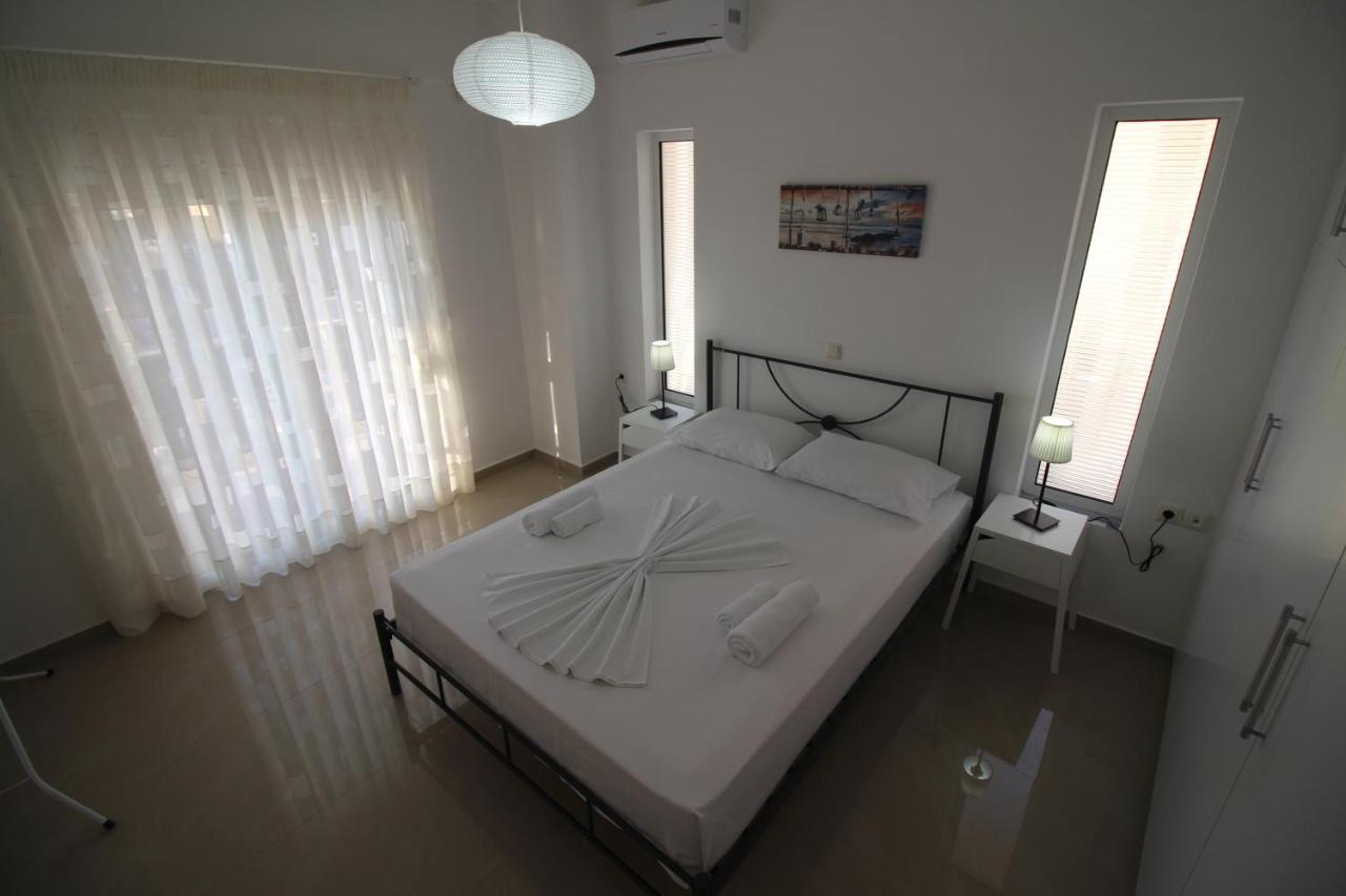 סרנדה Nefeli Apartments מראה חיצוני תמונה
