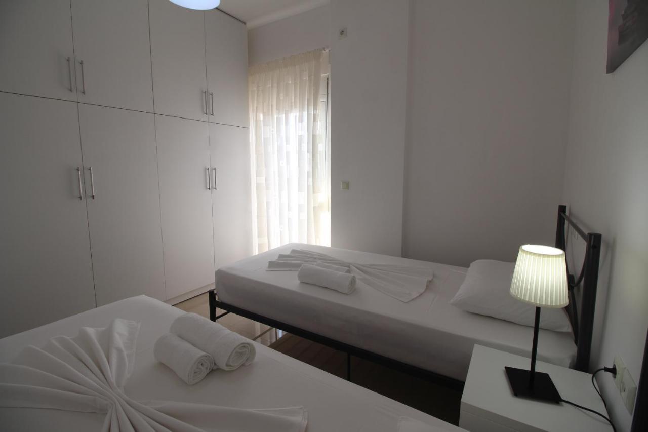 סרנדה Nefeli Apartments מראה חיצוני תמונה